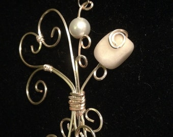 All hand made jewelry, no two pieces are a like