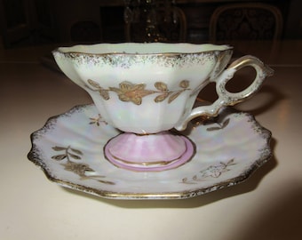 VINTAGE TEACUP and SAUCER