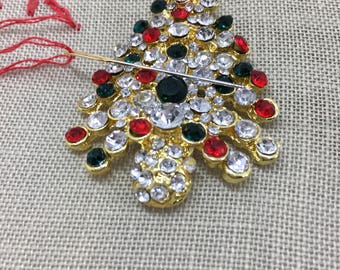 Magnetic Needle Minder, Christmas tree needle minder, rhinestone needle minder, needle keeper, needle nanny