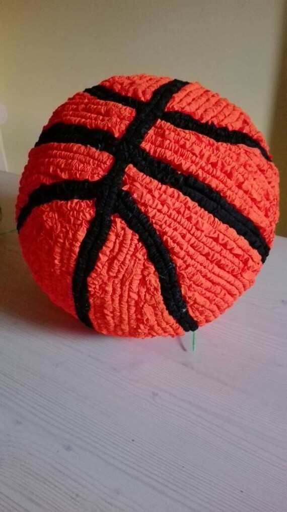 PINATA BASKET
