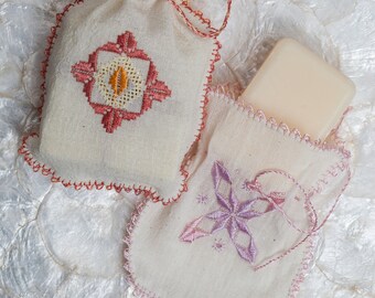 Lavender Bags/ Handmade Lavender Sachet/ bridal party, / housewarming/Lavender