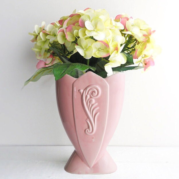 Vintage Pink Ceramic Tulip Vase Fredericksburg Pottery Art