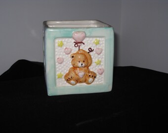 Vintage New Looks ceramic Nursery planter box