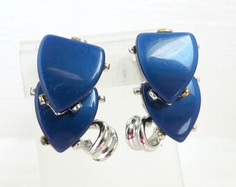 Vintage Heart Earrings, Blue Earrings, Thermoset Earrings, Double Heart Clip on Earrings, Silvertone Earrings, Gift for Her, Gift Box