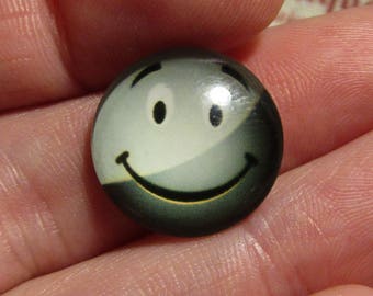 glass cabochon 18mm smile face