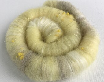 Hand Blended Rolags, Lemon Drop.