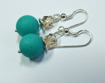Silver Earrings with Jade bead mat 10 mm green and a Swarovski crystal 5 mm