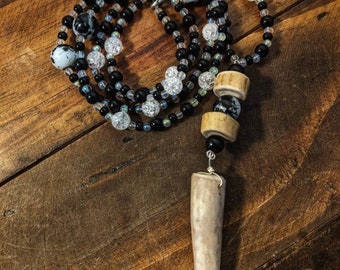Black and White - Beaded Antler Necklace - Jewelry - Deadgorgeousdesign