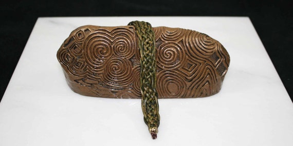 Celtic leather bracelet in green