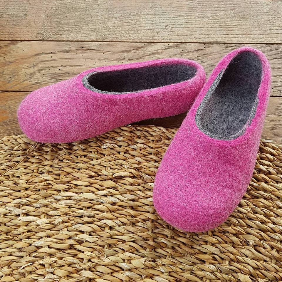 Women wool felt slippers Women house shoes Organic boiled wool