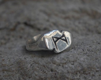 Mannaz Madhr VIKING Rune Ring in Silver