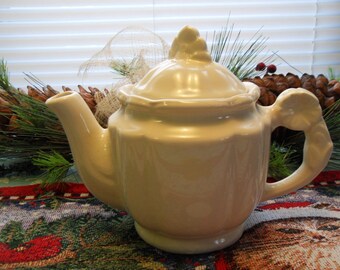 Vintage White Shawnee Teapot 1940's