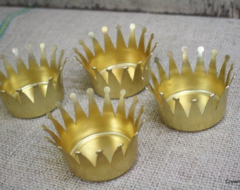 Vintage Hallmark Gold Crowns - Set of Four - Metal - Aged