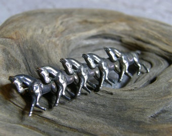 Vintage horse brooch - 5 horse team