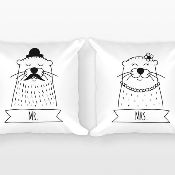 Mr and Mrs Pillows, Otter Couple Pillows, Anniversary Gift, Unique Wedding Gift for Couples Gift Set of 2 Throw Pillows, Engagement Gift
