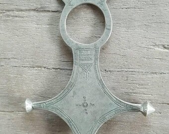 Tuareg cross from Niger 02