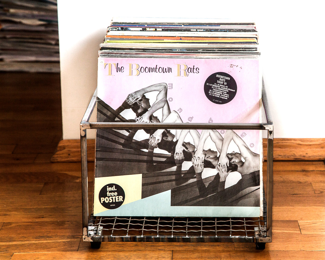 12 Vinyl record storage metal crate // Industrial