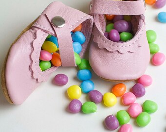 Mary Janes Leather Baby Moccasins, tstrap, Soft Soles, Crib Shoes, leather mary janes, baby moccs, toddler moccasins,