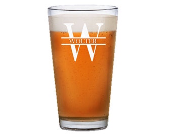 Custom Beer Glass, Pilsner Glass, Pint Glass, Groomsmen Gift, Gift for Him, Husband Gift, Best Man Gift, Fiance Gift, Wedding, Personalized