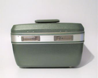 Hawthorne Green Train Case
