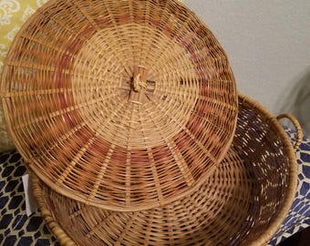 Wickered Basket with lid