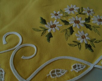 lemon embroidered daisies tray cloth