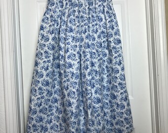 XXS/XS White and blue floral Herman Geist skirt