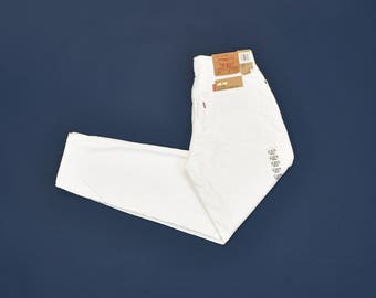 Vintage White Levis Jeans, Levis 550 Jeans, 90s Mom Jeans, High Waisted Jeans, Relaxed Tapered Leg Jeans, Womens White Jeans Size 10 / 12