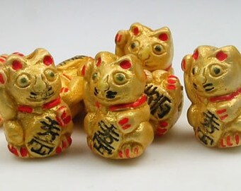 10 Tiny Gold Good Luck Kitty Beads