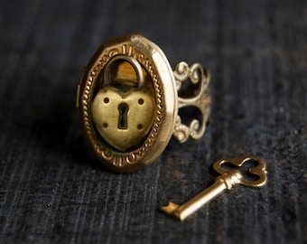 Poison Ring - Locket Gold or Silver Heart Padlock Secret Compartment
