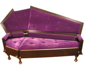 VonErickson's Original Coffin Couch