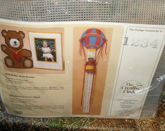 Craft Kit - Balloon Grow Chart - Plastic Canvas- Creative circle - Unused 1986 -