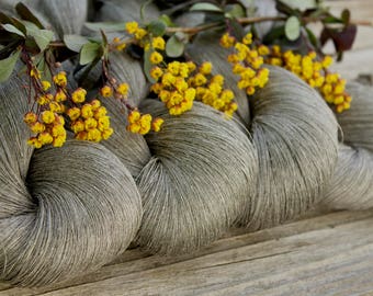Linen Yarn - Natural grey linen thread