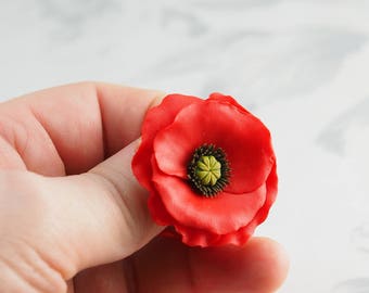 Red poppy flower brooch, red poppy pin, red poppy jewelry, poppy floral jewelry, Veteran's Day Poppy, polymer clay jewelry