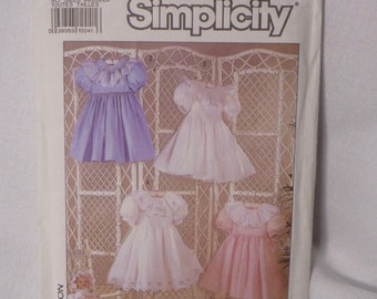 Simplicity 9679, Girls Heirloom Dress Design, Oliver Goodin, Sizes 3-8, in Original Folds, Smock, Smocking Pattern, Beginning Smocking