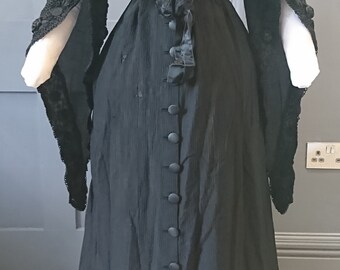 Antique 1900s / Edwardian Mourning Peignoir / Dressing Robe By Court Dressmaker To Queen Mary