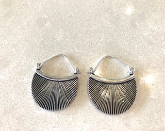 Gaia Egyptian Earring