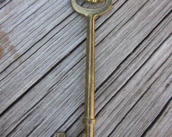 Brass Skeleton key necklace