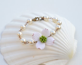 Dogwood and Pearls Bracelet, Dogwood Flower bracelet, Dogwood Spring Bracelet, Dogwood Bridal Jewelry Theme.