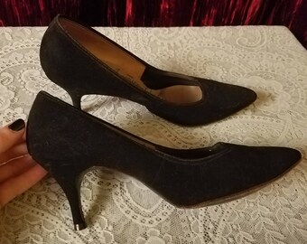 Vintage 1950's Black Suede Pumps Pointy Heels Size 6.5 6 1/2, American Girl