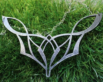The Lord of the rings inspired elven jewelry.Lotr jewelry.Cosplay jewelry.Larp jewelry.Statement necklace.Silver bib necklace.Elvish jewelry