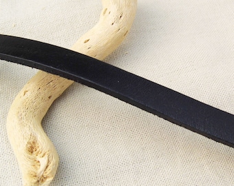 17.5 cm leather flat width 10 mm black eyeball A22320