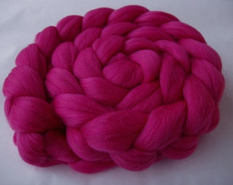 Merino wool roving, roving wool, spinning fiber, wool for felting, merino wool tops, 20 mic, unspun wool, PINK,dreads,dolls hair,3.5oz, 100g