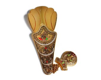 Vintage Shoe Horn Gold Decorative Damascene Bullfighter Toreador Lady Spain Collectible Souvenir With Fob