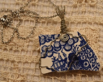 Broken China Wire Wrap Pendant Blue Willow with 18'' Stainless Steel Chain