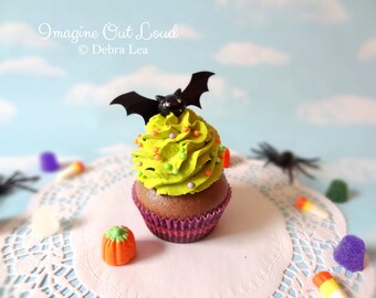 Fake Cupcake Halloween Black Bat Sprinkles Trick or Treat Cupcake Display Decor
