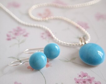 Necklace with Pendant in desired color