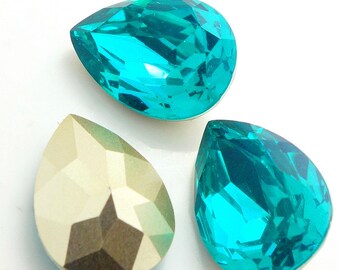 13x18mm Aqua Acrylic Teardrop Pointback Chatons Rhinestones - 25pcs