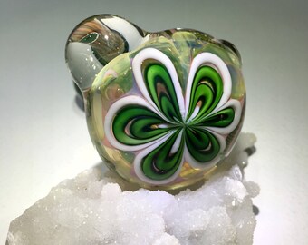Flower pipe, fume pipe, glass smoking pipe