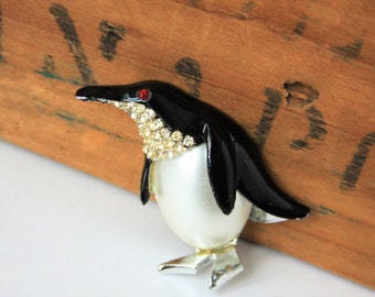 Penguin Brooch, Vintage Jelly Belly Black Enamel Rhinestone Brooch Pin